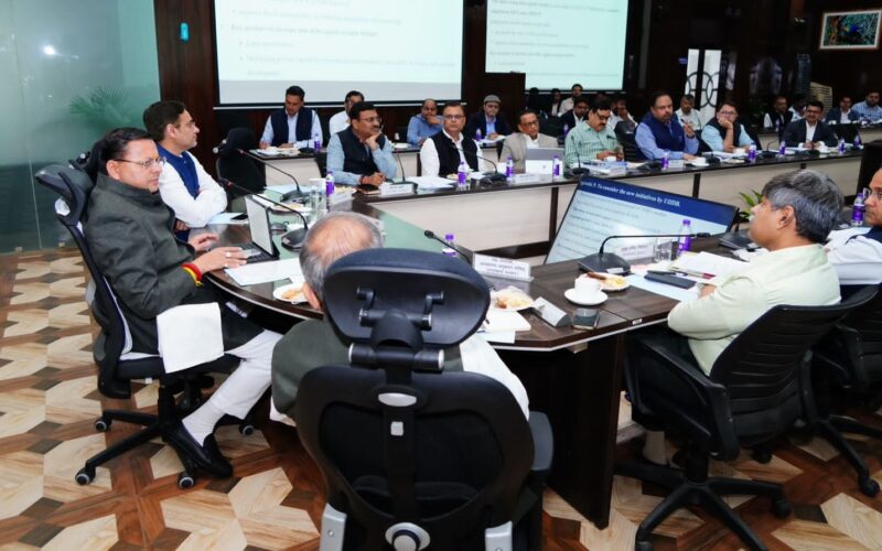 मुख्यमंत्री ने अवसंरचनात्मक परियोजनाओं की समीक्षा की…