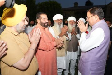 बैसाखी पर सीएम धामी से सिख प्रतिनिधिमंडल की मुलाकात…