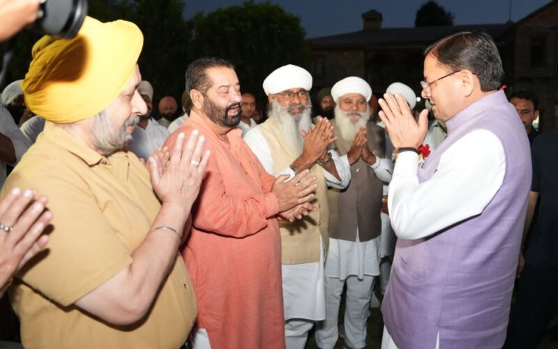 बैसाखी पर सीएम धामी से सिख प्रतिनिधिमंडल की मुलाकात…