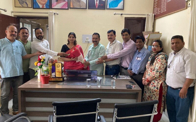नव नियुक्त जिला सूचना अधिकारी प्रियंका जोशी का जर्नलिस्ट यूनियन ऑफ कम्युनिकेशन ने किया स्वागत सम्मान