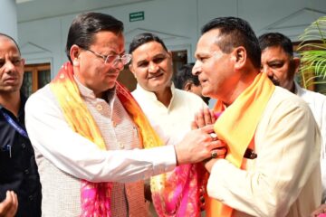 मुख्यमंत्री ने हल्द्वानी में जनता दरबार लगाकर सुनी समस्याएं…