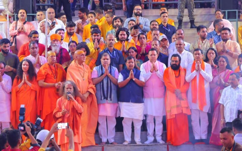 मुख्यमंत्री धामी व भाजपा राष्ट्रीय अध्यक्ष नितिन नबीन ने की भव्य गंगा आरती…
