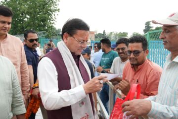 जनसमस्याओं के समाधान को प्राथमिकता दे सरकार, शिकायतों का शीघ्र निस्तारण करें अधिकारी: मुख्यमंत्री धामी