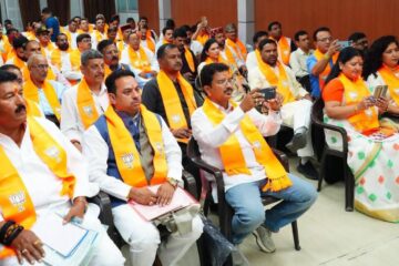 प्रकोष्ठों को जन-जन तक पहुंचानी होंगी सरकार की उपलब्धियां : मुख्यमंत्री धामी