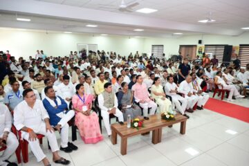 मन की बात से राष्ट्र निर्माण की प्रेरणा मिलती है : धामी