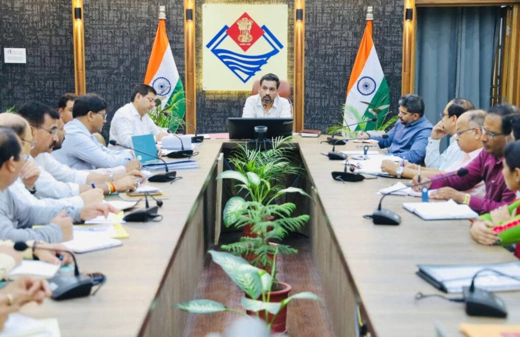 नशा मुक्त समाज के निर्माण के लिए समन्वित कार्यवाही जरूरी : डॉ. आशीष चौहान