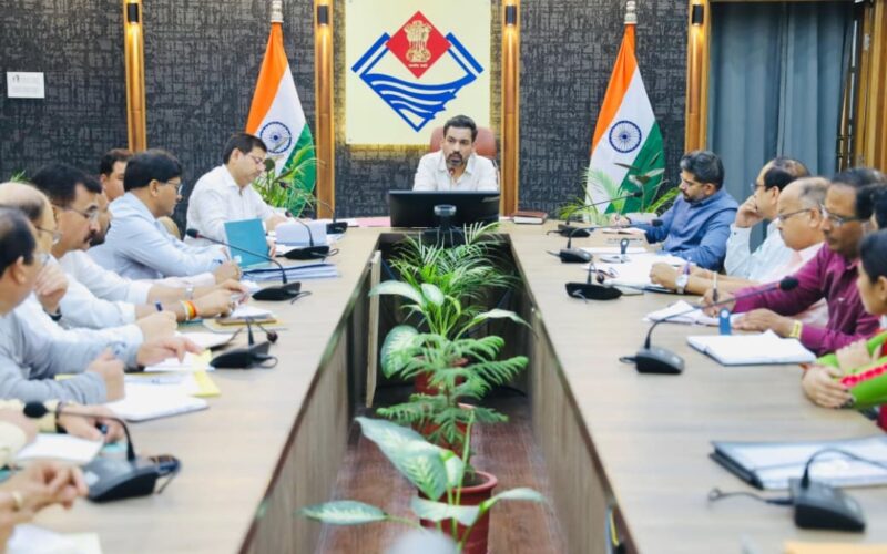नशा मुक्त समाज के निर्माण के लिए समन्वित कार्यवाही जरूरी : डॉ. आशीष चौहान