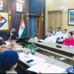 सीएम हेल्पलाइन शिकायतों पर डीएम सख्त, 36 दिन से लंबित मामलों के निस्तारण को चलाया जाएगा विशेष अभियान