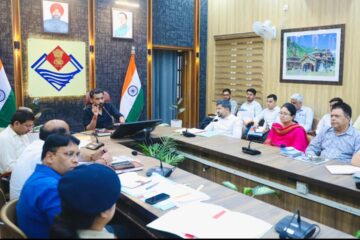 सीएम हेल्पलाइन शिकायतों पर डीएम सख्त, 36 दिन से लंबित मामलों के निस्तारण को चलाया जाएगा विशेष अभियान