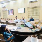 स्मार्ट सिटी परियोजनाओं की प्रगति और हैंडओवर कार्यों की डीएम ने की समीक्षा, ग्रीन बिल्डिंग निर्माण में तेजी लाने के निर्देश