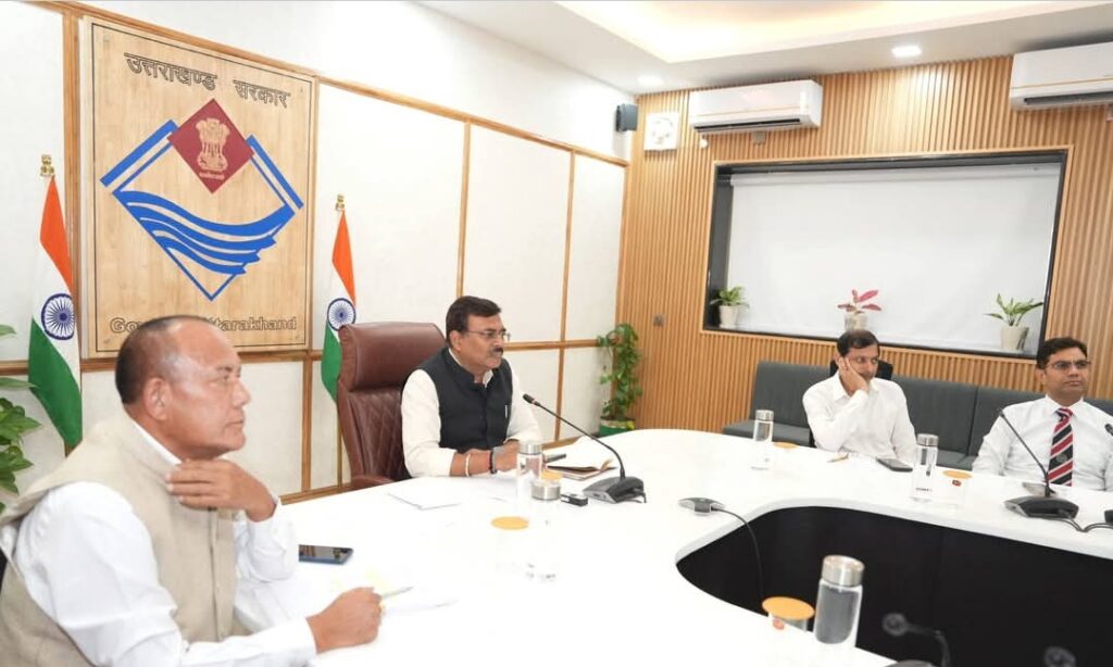नीट एवं यूकेएसएसएससी पुनर्परीक्षाओं की तैयारियां समय पर पूर्ण करें: मुख्य सचिव