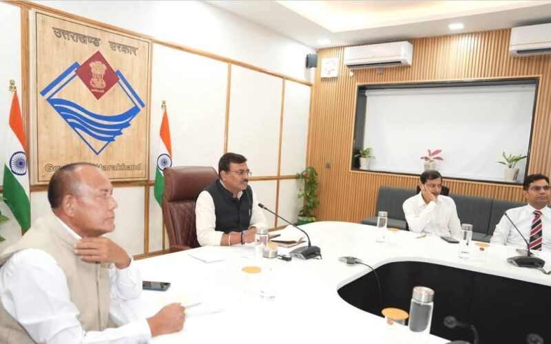 नीट एवं यूकेएसएसएससी पुनर्परीक्षाओं की तैयारियां समय पर पूर्ण करें: मुख्य सचिव
