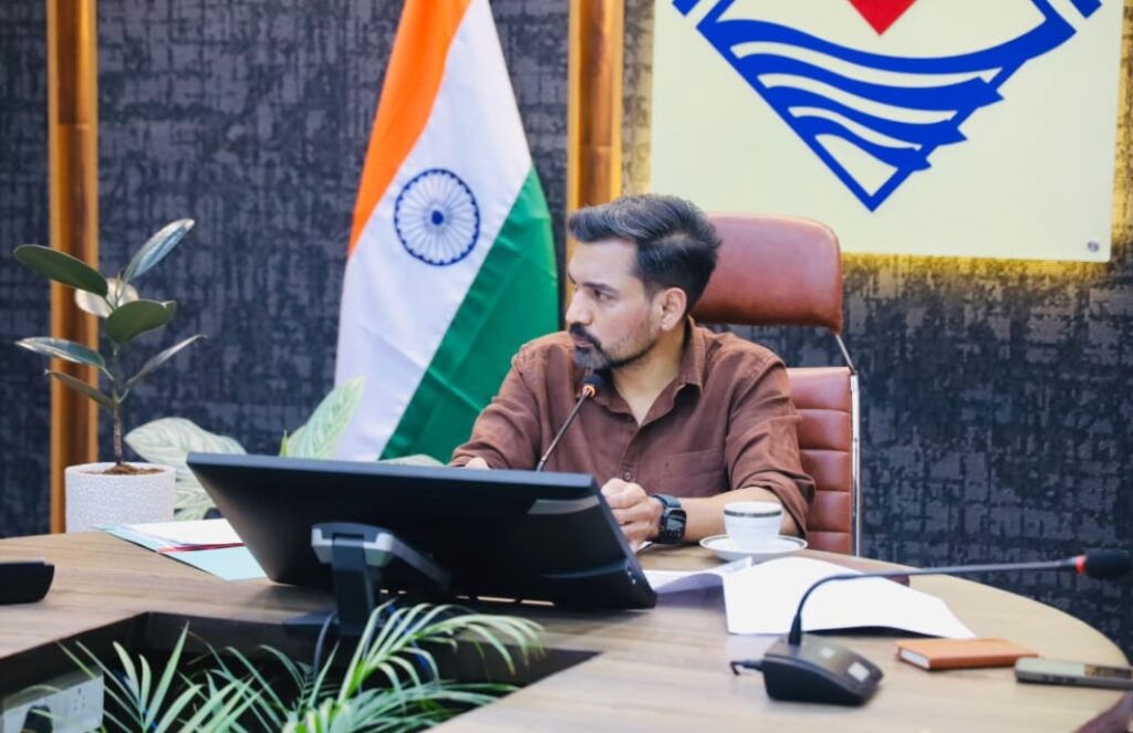 गंभीर बीमारियों से ग्रसित बच्चों को मिलेगा निःशुल्क उपचार : डीएम