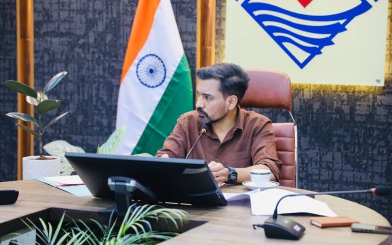 गंभीर बीमारियों से ग्रसित बच्चों को मिलेगा निःशुल्क उपचार : डीएम