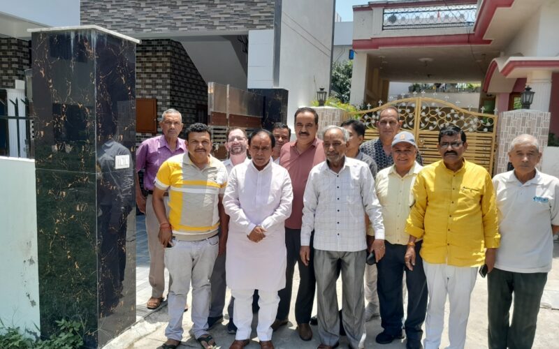 राठ जनविकास समिति की बैठक में सम्मिलित हुए कैबिनेट मंत्री डॉ. धन सिंह रावत, राठ भवन निर्माण में हर संभव सहयोग का दिया आश्वासन