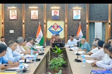 उद्योगों की समस्याओं के त्वरित समाधान के लिए बनेगा व्हाट्सएप ग्रुप,लंबित मामलों को “मिसिंग लिंक” के रूप में भेजा जाएगा शासन को : जिलाधिकारी