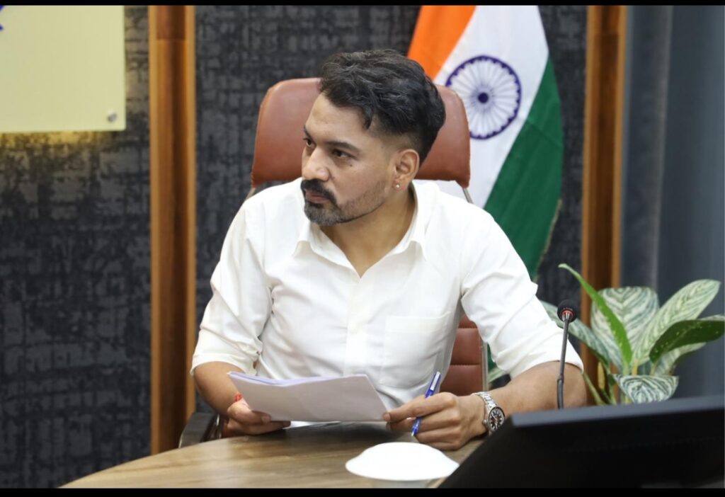 शिकायतों के हॉटस्पॉट चिन्हित कर तय होगी अधिकारियों की जवाबदेही : डीएम