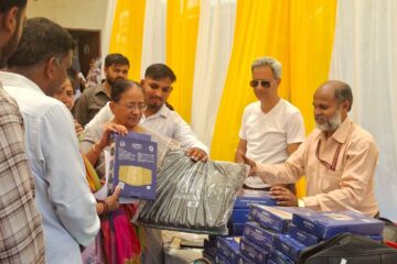 संजय कॉलोनी में विशेष कल्याणकारी शिविर आयोजित, 300 से अधिक लाभार्थियों को योजनाओं से जोड़ा