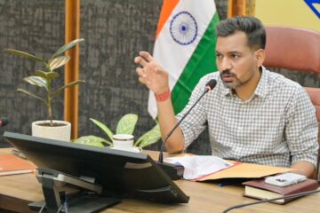 देहरादून में ट्रैफिक और पार्किंग सुधार पर डीएम सख्त, माइक्रो लेवल मोबिलिटी प्लान बनाने के निर्देश…
