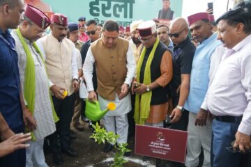 हरेला प्रकृति संरक्षण और सांस्कृतिक विरासत का जनआंदोलन : धामी