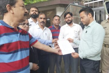 रफेल होम प्रबंधन द्वारा कर्मचारी उत्पीड़न के खिलाफ सीटू ने जिलाधिकारी को सौंपा ज्ञापन, तत्काल हस्तक्षेप की मांग