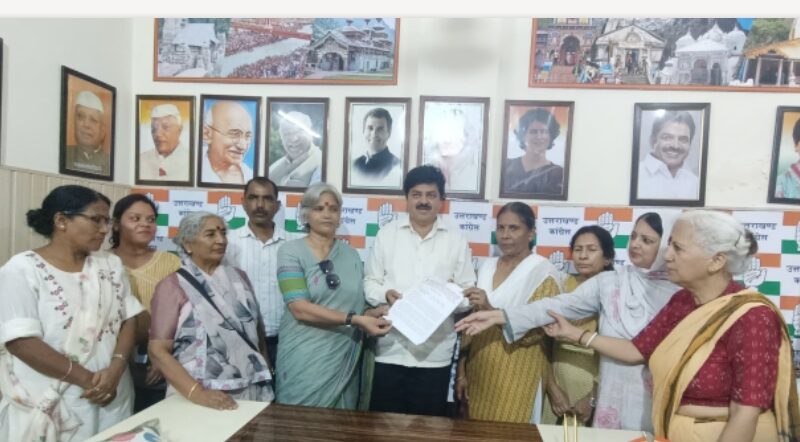 महिला आरक्षण विधेयक को शीघ्र लागू करने की मांग, महिला संगठनों ने विपक्षी दलों को सौंपा ज्ञापन
