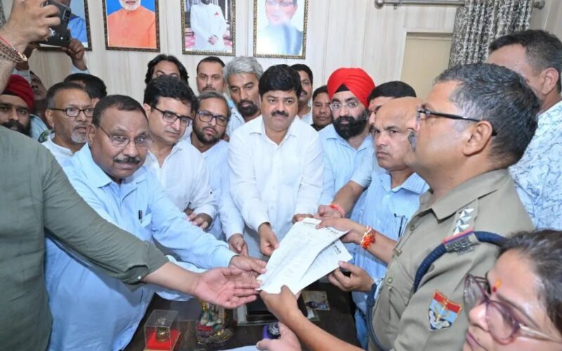 ‘शुद्धिकरण’ मामले में कांग्रेस ने दी तहरीर, दोषियों पर कार्रवाई की मांग