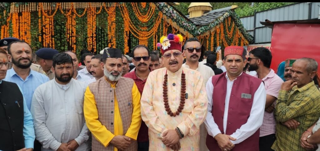 छत्रधारी चालदा महासू महाराज के दर्शन कर सतपाल महाराज ने की प्रदेश की सुख-शांति एवं समृद्धि की कामना