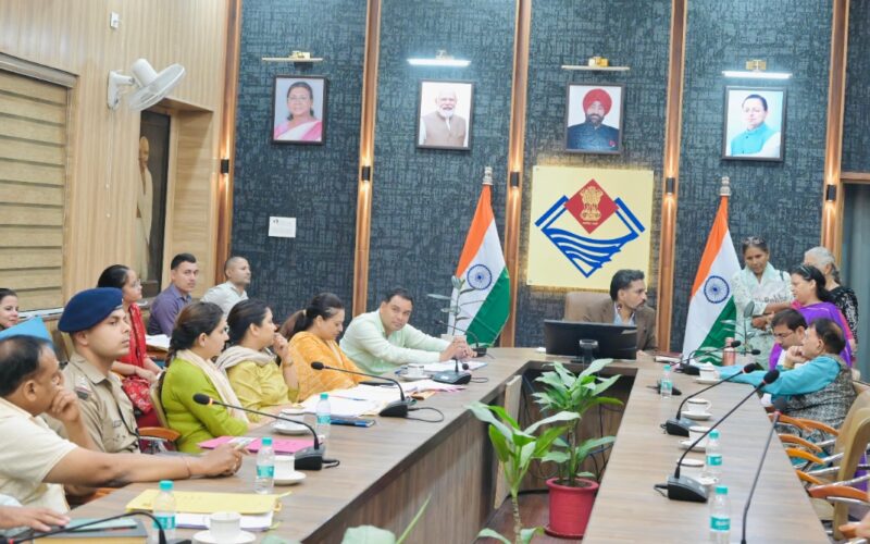 राज्य आंदोलनकारियों के चिन्हीकरण की प्रक्रिया पारदर्शी एवं नियमानुसार सुनिश्चित करें: जिलाधिकारी