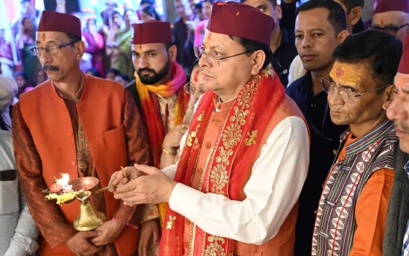 नैनीताल में मुख्यमंत्री ने माँ नंदा-सुनंदा की पूजा-अर्चना की, हरित उत्तराखंड के लिए जनभागीदारी का आह्वान