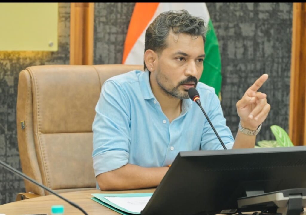 रेयर डिजीज से पीड़ित बच्चों के उपचार में आर्थिक बाधा नहीं बनने देगा जिला प्रशासन