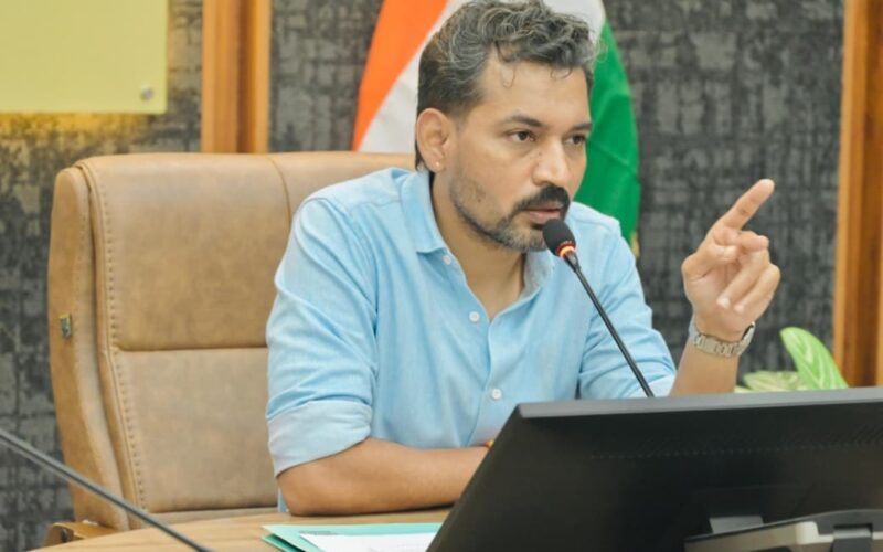 रेयर डिजीज से पीड़ित बच्चों के उपचार में आर्थिक बाधा नहीं बनने देगा जिला प्रशासन
