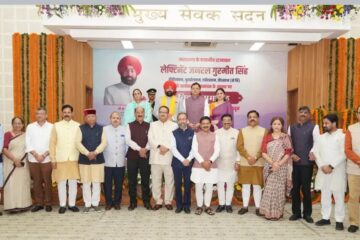 मुख्यमंत्री धामी ने राज्यपाल गुरमीत सिंह को दी विदाई, योगदान की सराहना की