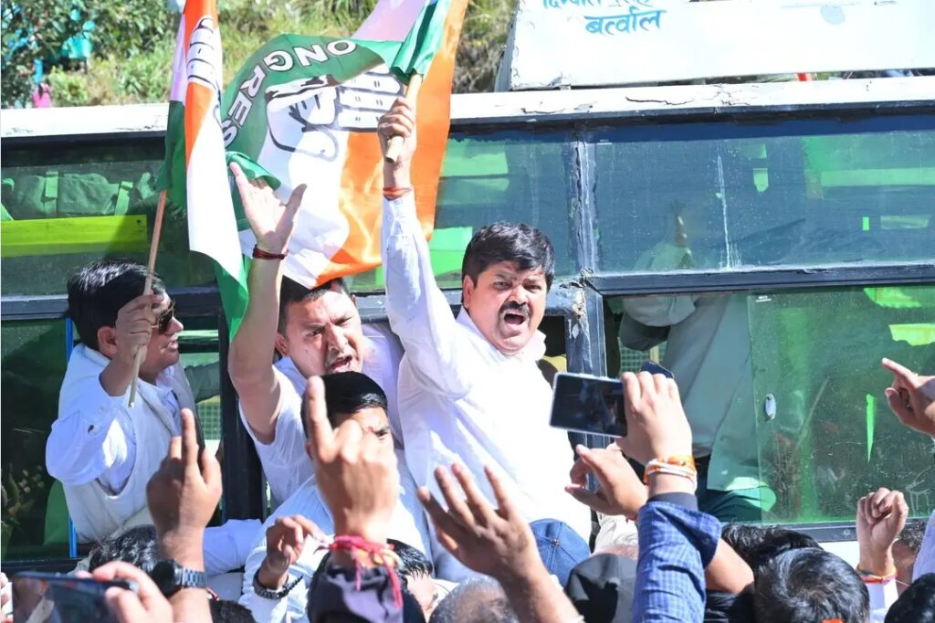 गैरसैंण विधानसभा घेराव में गणेश गोदियाल ने उठाए जनहित के मुद्दे, महिला अपराध,महंगाई-बेरोजगारी को लेकर भाजपा सरकार पर साधा निशाना